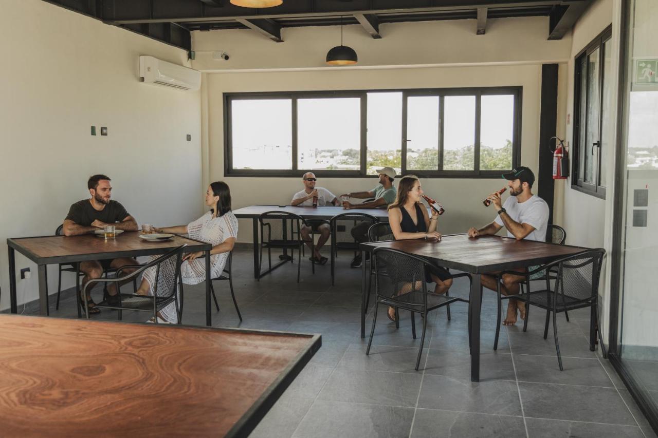Caleta Hostel Rooftop & Pool Cancún Eksteriør billede