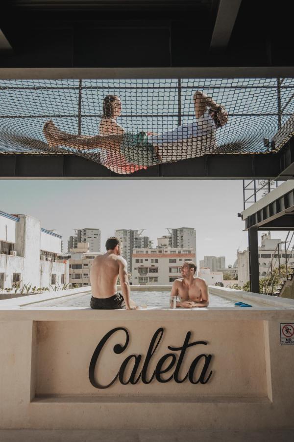 Caleta Hostel Rooftop & Pool Cancún Eksteriør billede